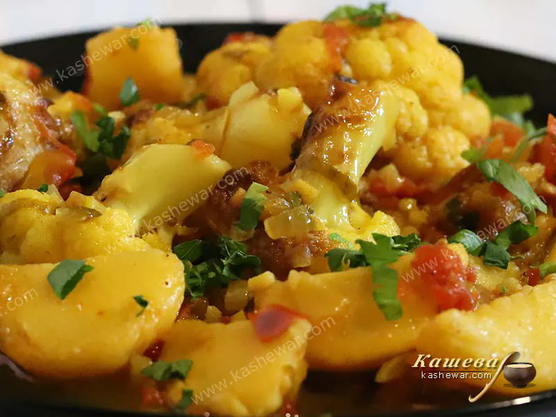 Cauliflower with potatoes – recipe with photo, Indian cuisine