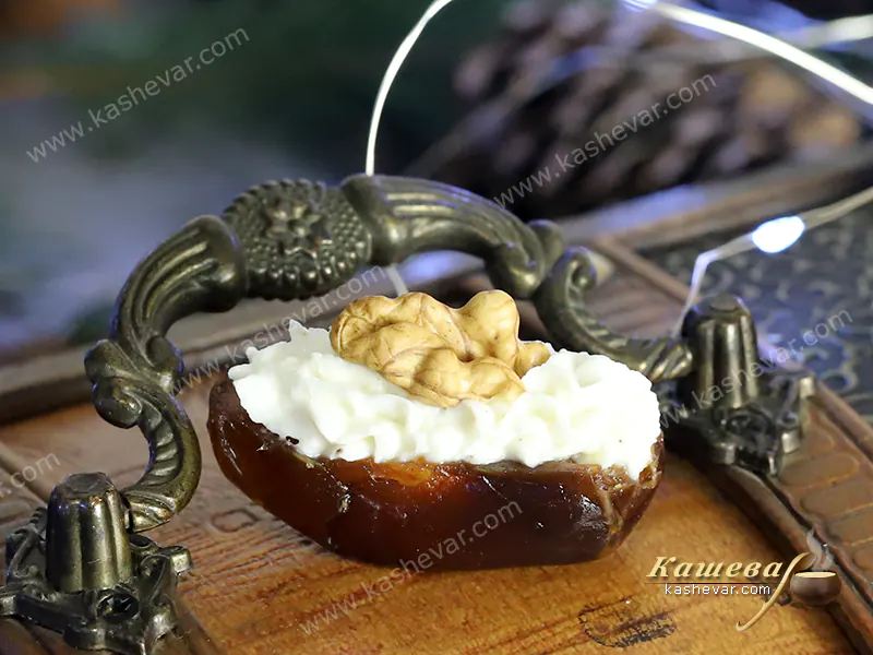Финики, начиненные маскарпоне и орехами – рецепт с фото, итальянская кухня