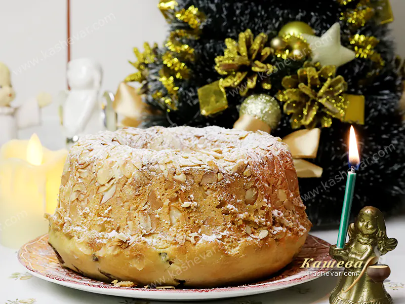 Classic yeast cake Gugelhupf - recipe with photos, German cuisine