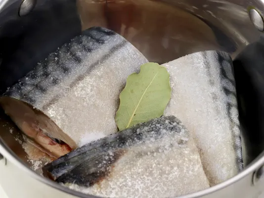 Preparing and Boiling the Mackerel