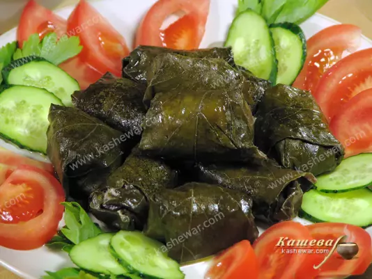 Азербайджанская долма в виноградных листьях – рецепт с фото, азербайджанская кухня