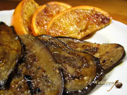 Honey garlic eggplants with oranges - Moroccan cuisine