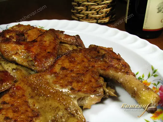 Цыпленок тапака – рецепт с фото, грузинская кухня