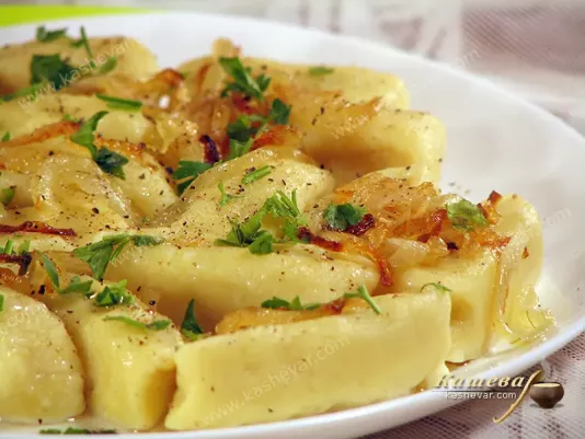 Potato dumplings with butter and onions - recipe with photo, Ukrainian cuisine