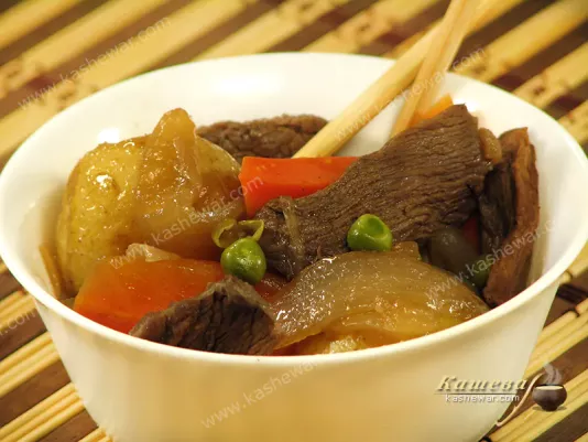 Beef slices with vegetables (nikujaga) – recipe with photos, Japanese cuisine