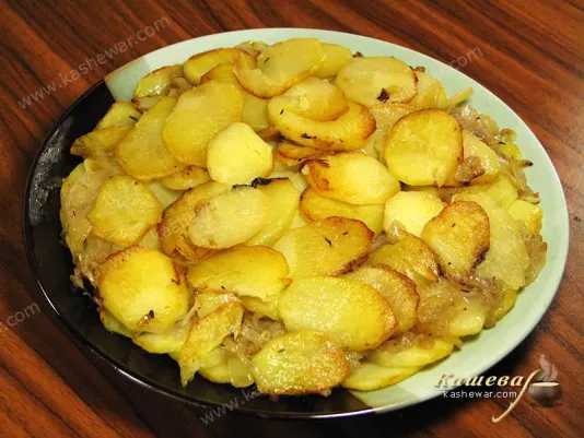 Potatoes with onions - recipe with photo, Jamie Oliver
