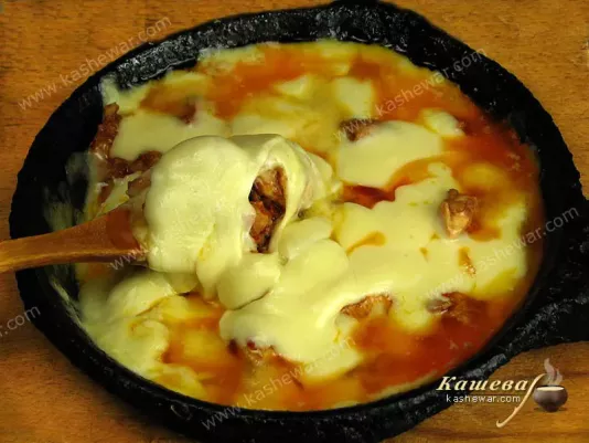 Fire Chicken in Spicy Sauce with Cheese (Cheese Buldak) – recipe with photo, Korean food
