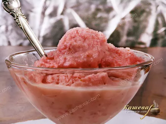 Ice cream with strawberries – recipe with photo, dessert