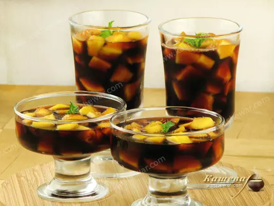 Peaches in red wine jelly – recipe with photo, Italian cuisine