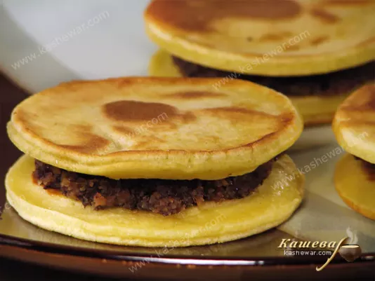 Sweet pancakes (Dorayaki) – recipe with photo, Japanese cuisine