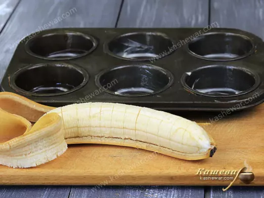 Banana sliced for muffins