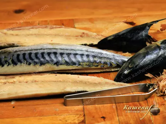 Mackerel parsed on filet