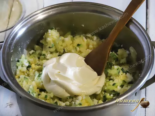 Mayonnaise in potato salad