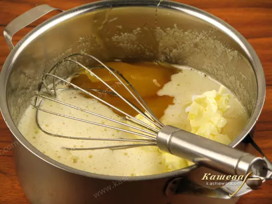 Melt the butter with honey
