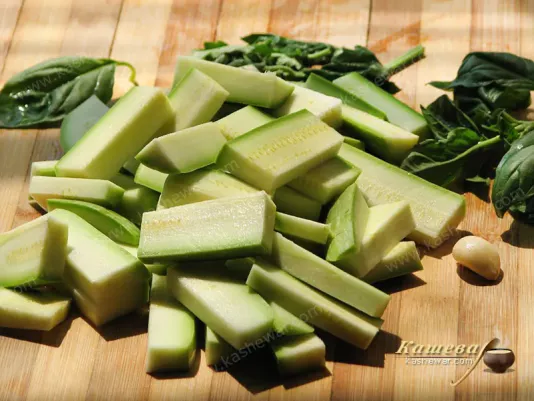 Sliced zucchini for salad
