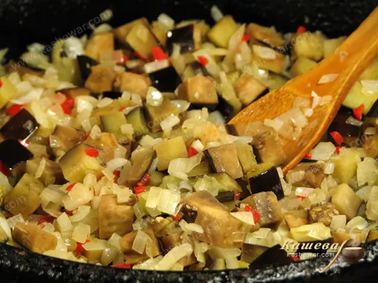 Chopping and frying vegetables for caponata