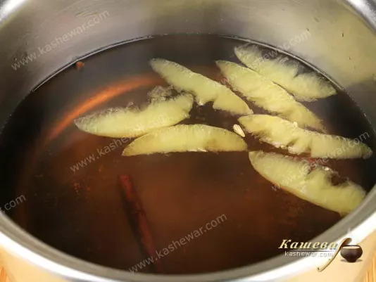 Приготовление яблочного пунша
