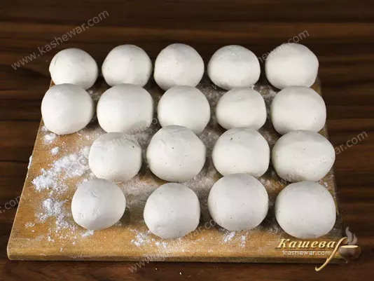 Rice balls with sweet filling