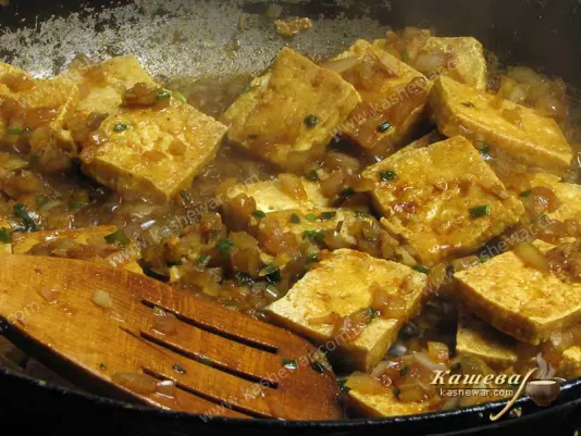 Stewing tofu