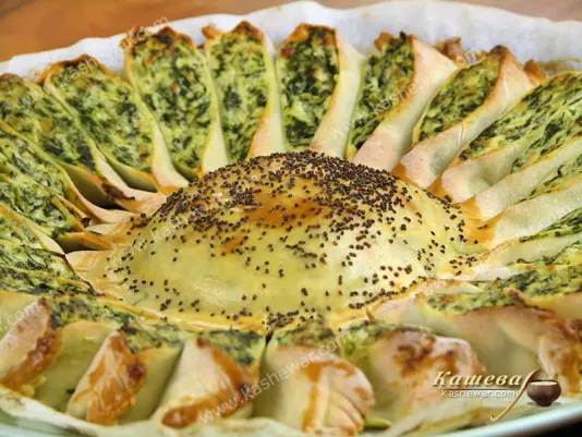 Spinach and ricotta sunflower cake - Recipe with photo, Italian cuisine