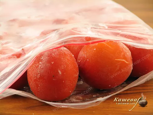 Frozen tomatoes – recipe with photo, food preservation for the winter