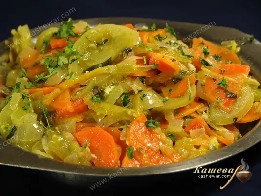 Stewed green tomatoes with carrots and garlic - recipe with photos, Georgian cuisine