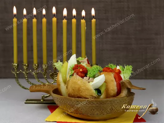 Жареная булочка с овощами и тунцом – рецепт с фото, еврейская кухня