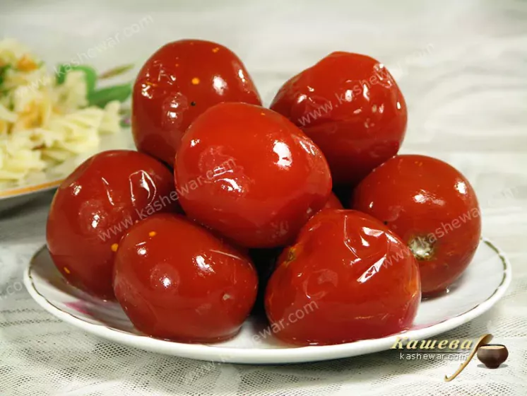 Salting Tomatoes with Cold Water – recipe with photo, Moldavian cuisine