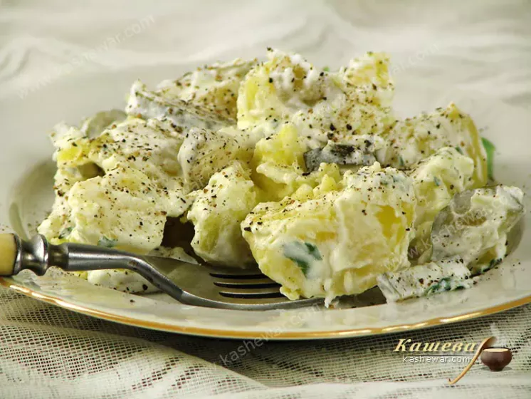 Картопляний салат із солоними огірками – рецепт з фото, болгарська кухня