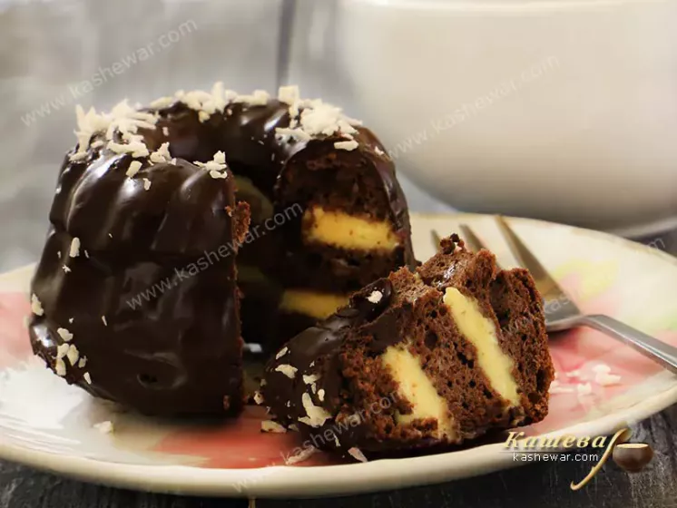 Chocolate mini cake with condensed milk cream – recipe with photo, pastries