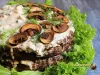Печеночный пирог с грибным соусом – рецепт с фото, вторые блюда