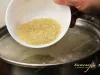 Добавление риса в бульон
