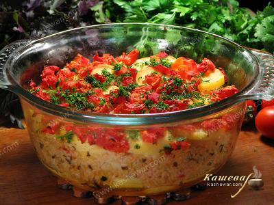 Potatoes Baked with Rice and Tomatoes