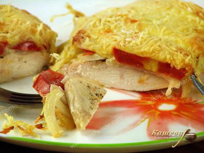 Куриное филе, запеченное с помидорами и сыром – рецепт с фото, французская кухня