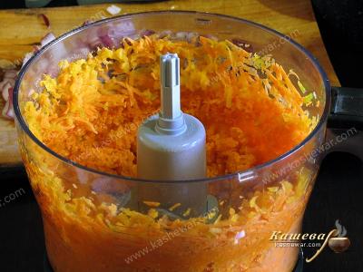 Chopping carrots and pumpkin