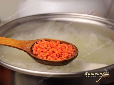 Red lentils in the soup